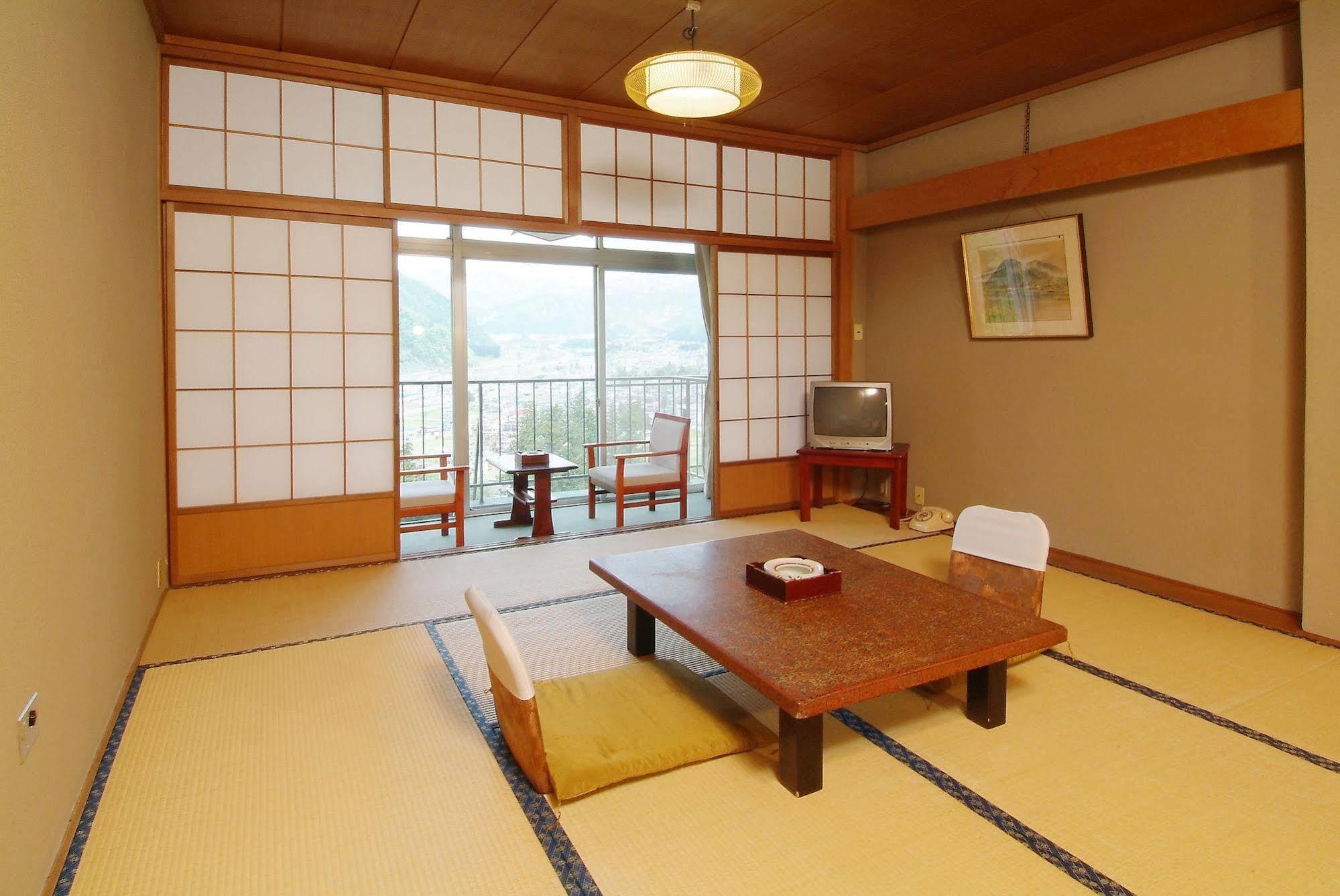 Takahan Yuzawa  Extérieur photo