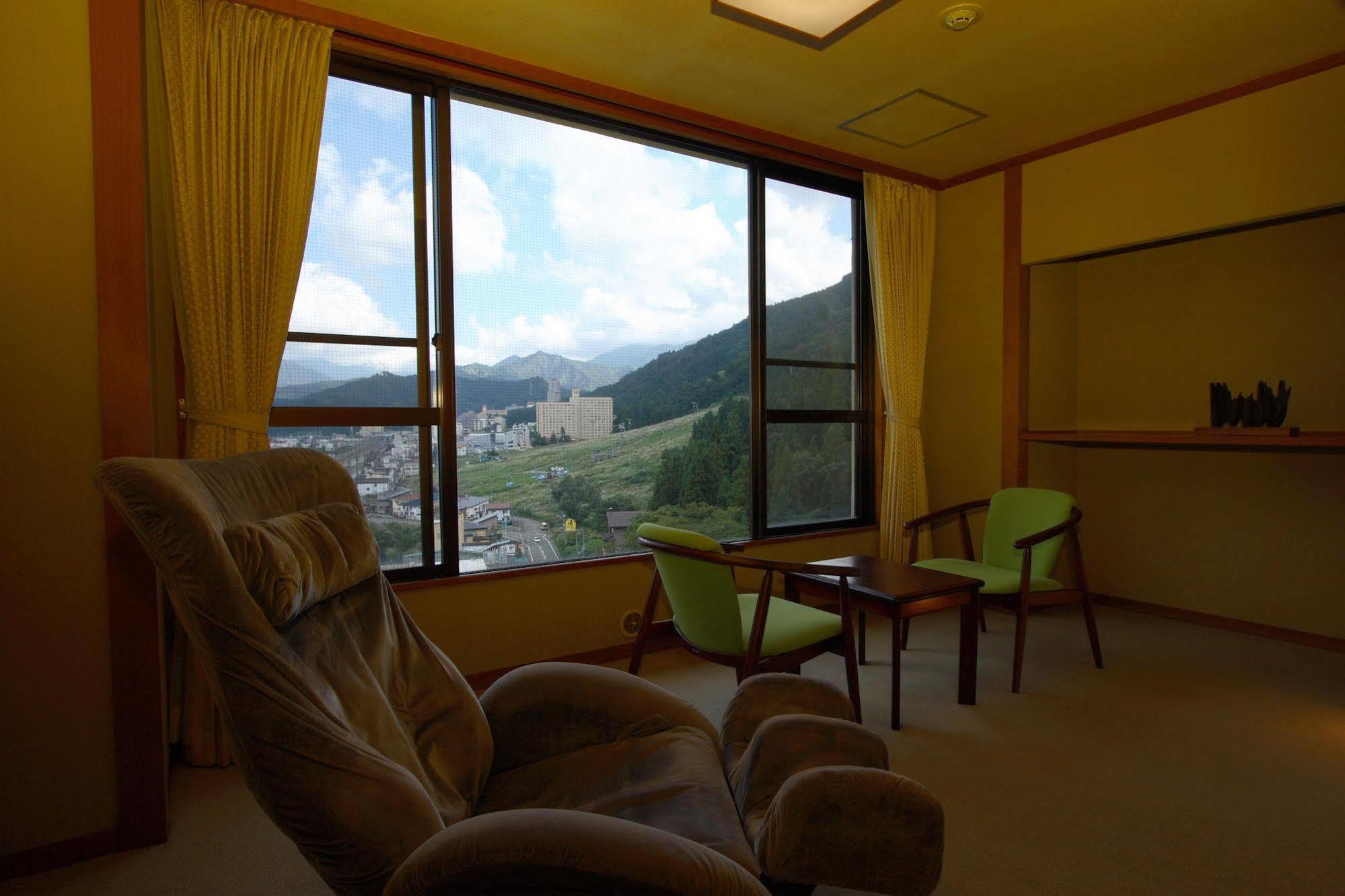 Takahan Yuzawa  Extérieur photo